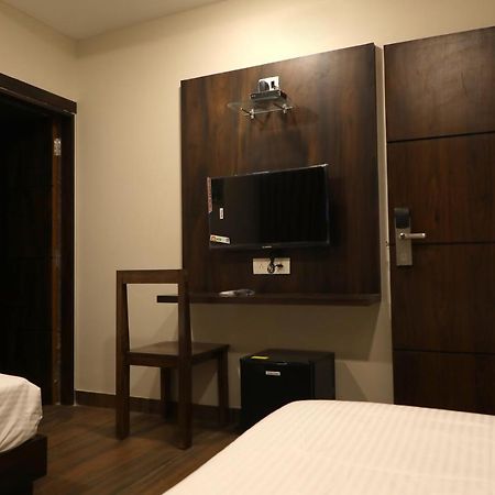 Hotel Nest Bhuj Zewnętrze zdjęcie