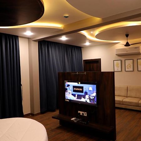 Hotel Nest Bhuj Zewnętrze zdjęcie