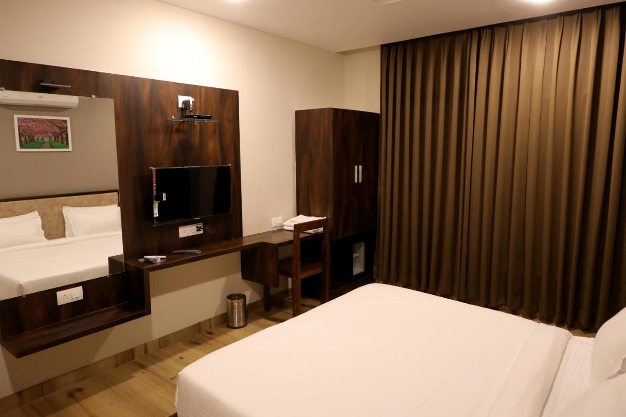 Hotel Nest Bhuj Zewnętrze zdjęcie