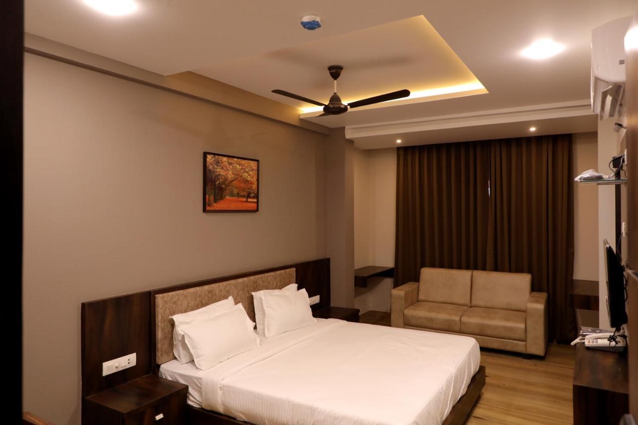 Hotel Nest Bhuj Zewnętrze zdjęcie